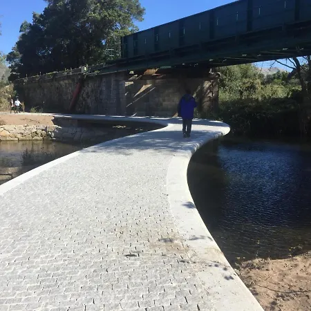 アパート And Mountain Paradise